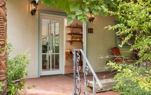 Crownpoint Suite Patio